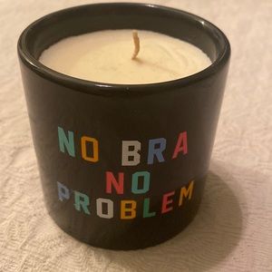 Typo | No bra no problem | candle | tropical scent |